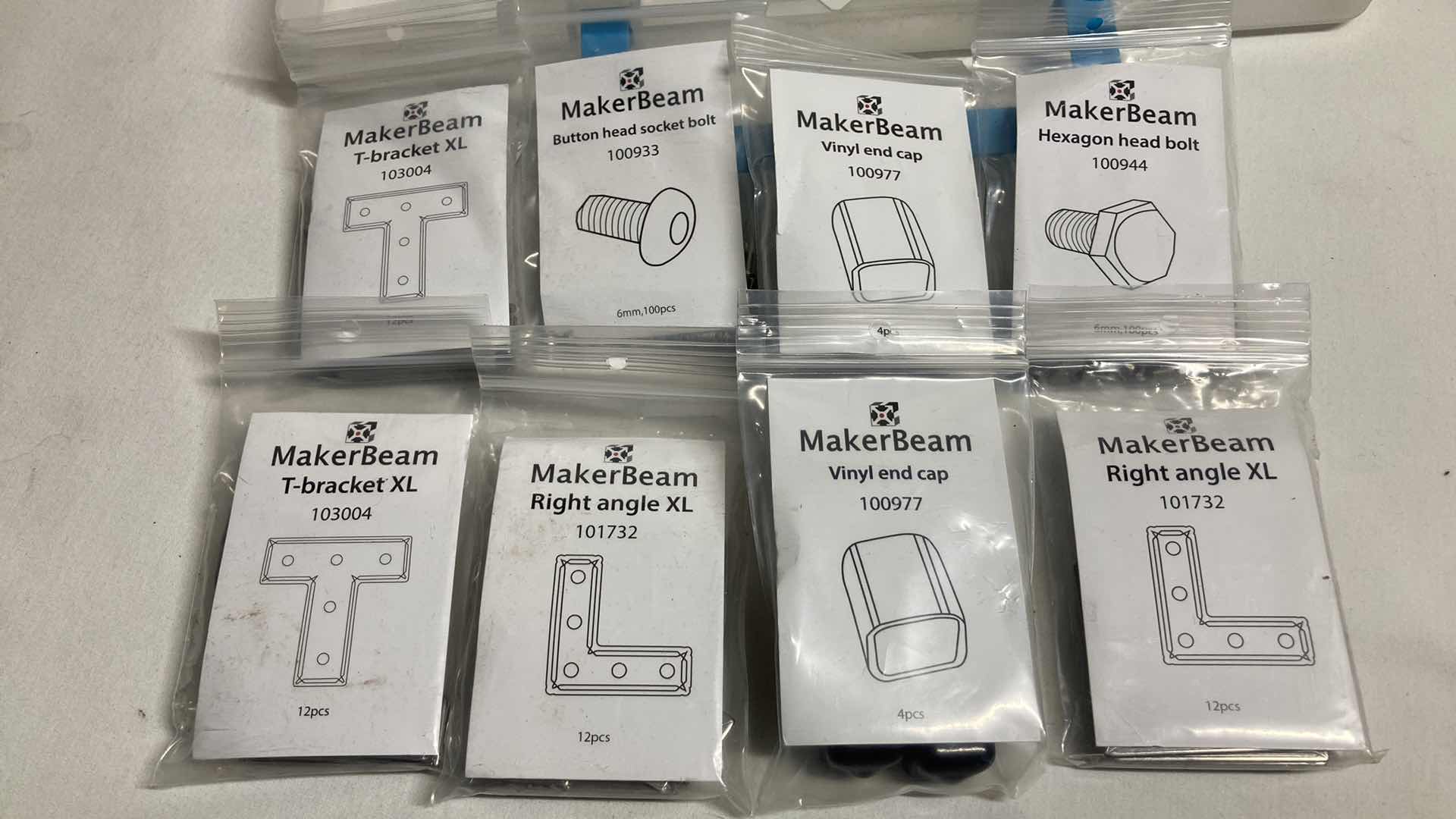 Photo 3 of NEW MAKER BEAM XL BLACK REGULAR STARTER KIT