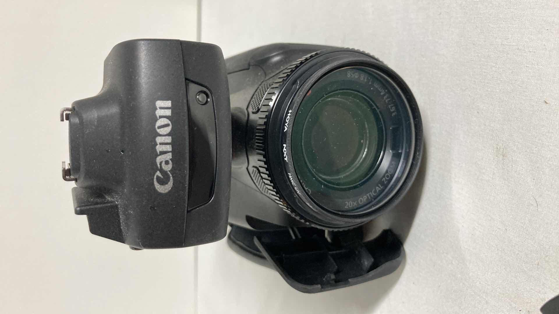 Photo 4 of CANON AVC HD PROGRESSIVE VIDEO CAMERA MODEL XA20 W RODE MICROPHONE & BAG