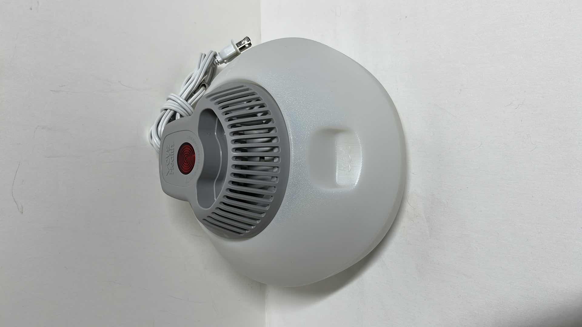 Photo 1 of CVS HEALTH VAPORIZOR