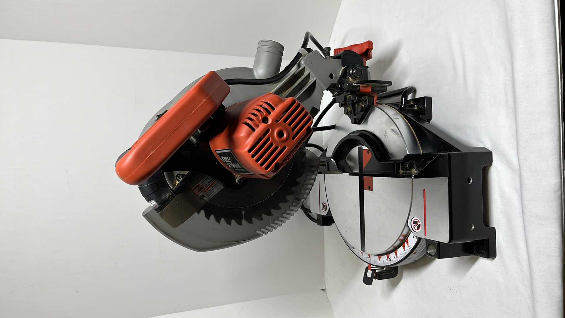 Photo 4 of BLACK & DECKER FIRESTORM MITER SAW MODEL FS100L