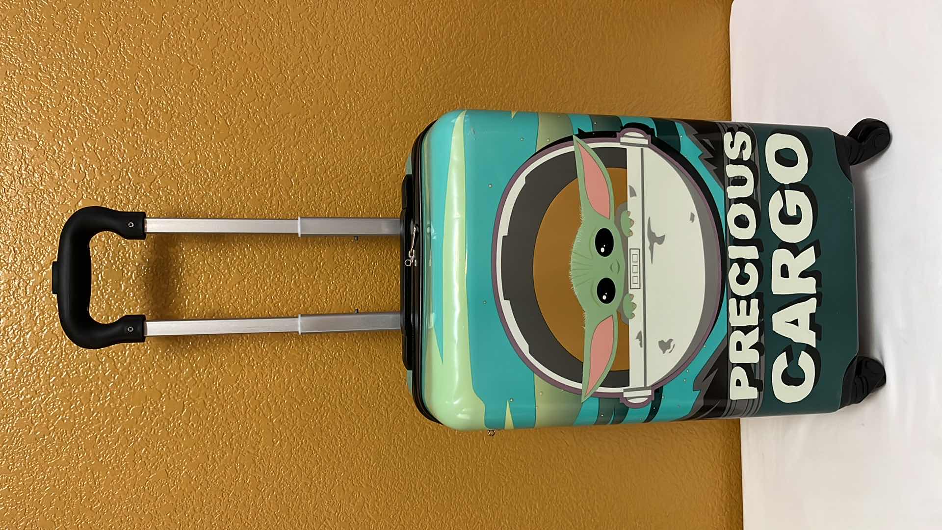 Photo 5 of DISNEY STAR WARS THE MANDALORIAN GROGU 21” HARDSIDE SPINNER SUITCASE