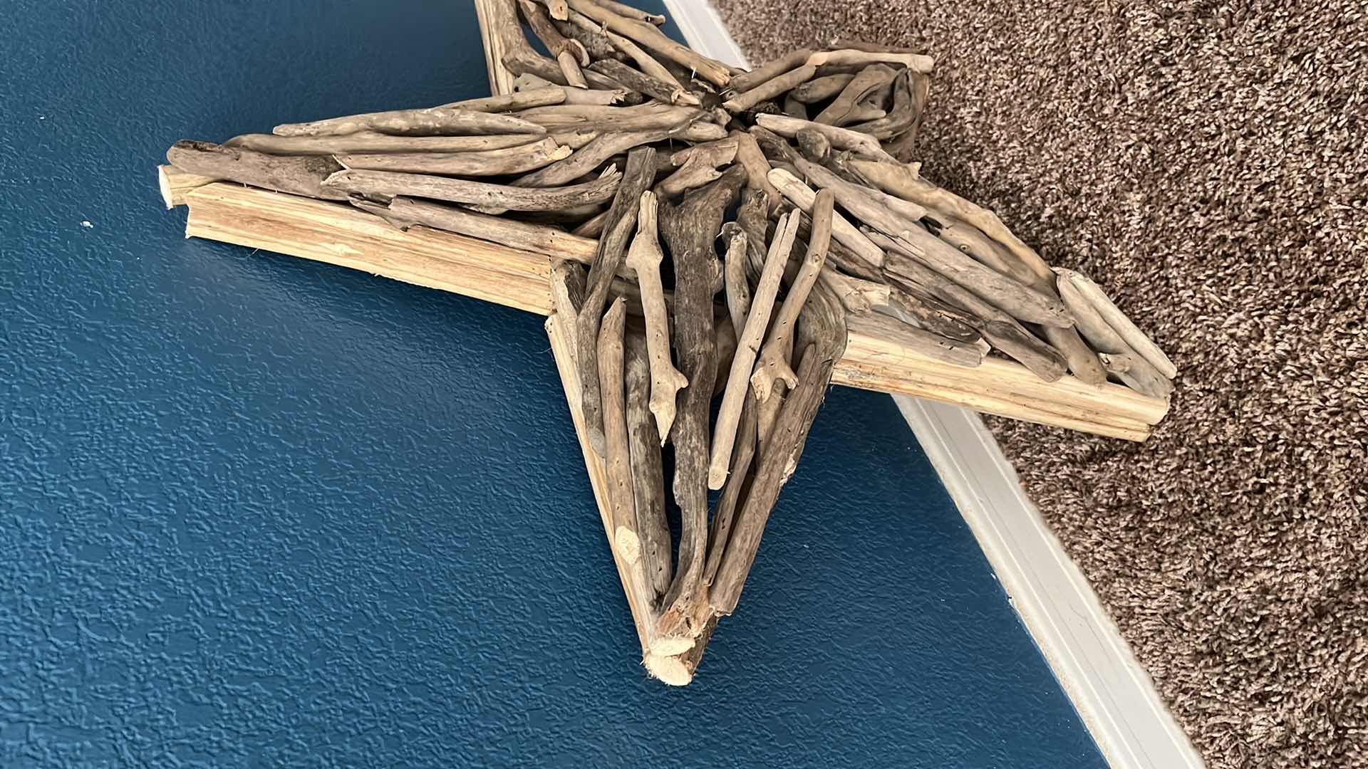 Photo 1 of DRIFTWOOD BRANCH STAR 29” X 27”