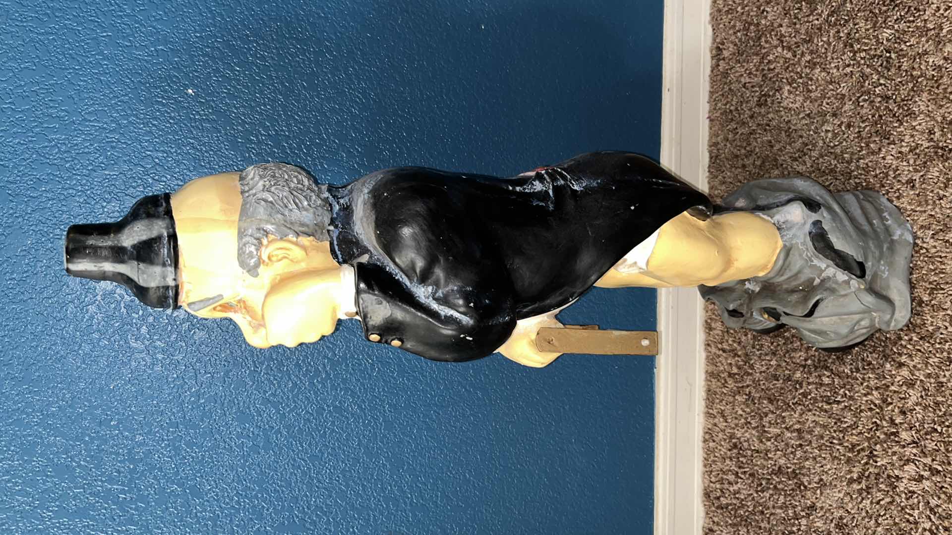 Photo 4 of NOVELTY TOILET PAPER ROLL HOLDER 31”