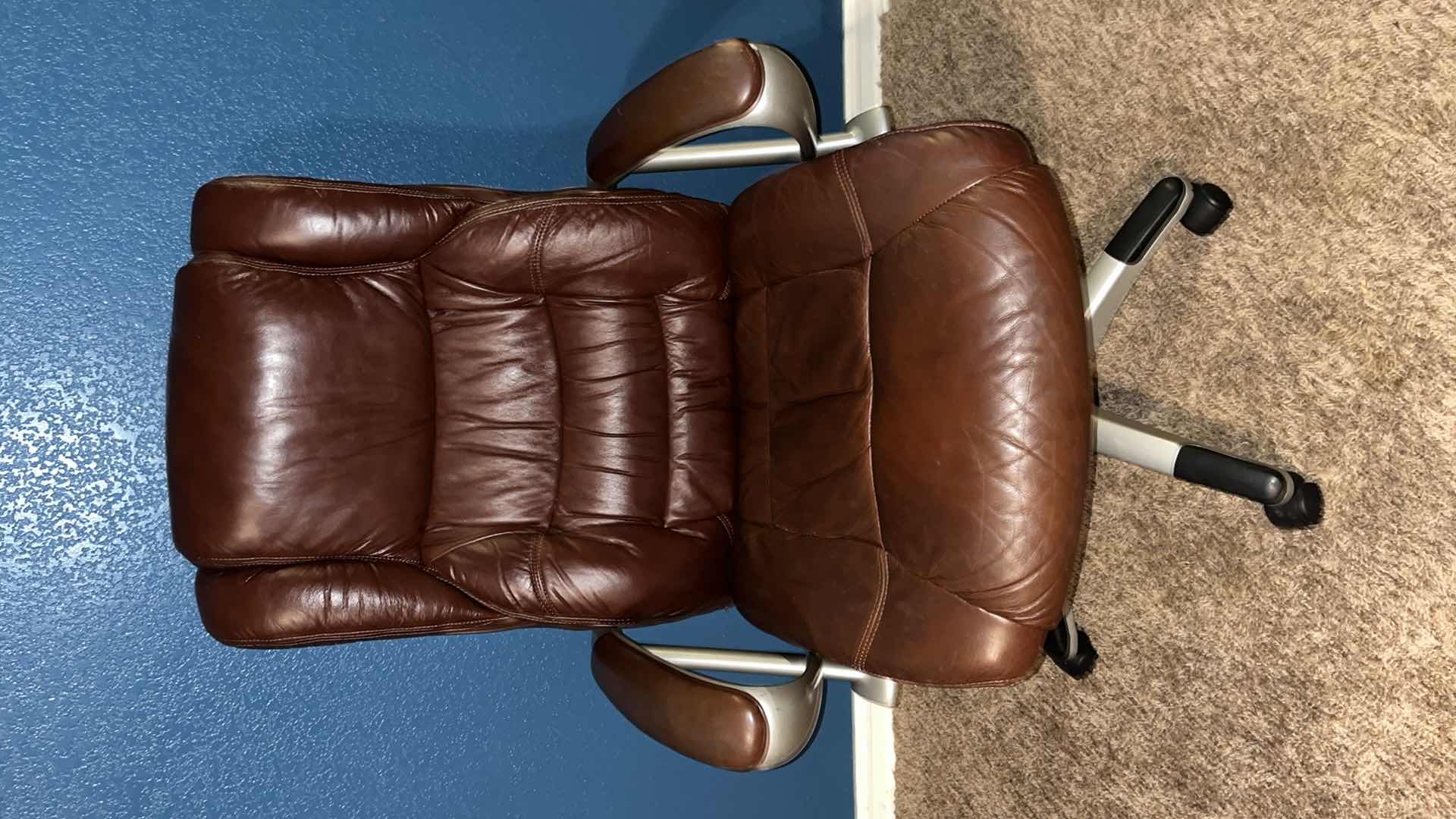 Photo 1 of EXECUTIVE HIGH-BACK ADJUSTABLE ROLLING OFFICE CHAIR