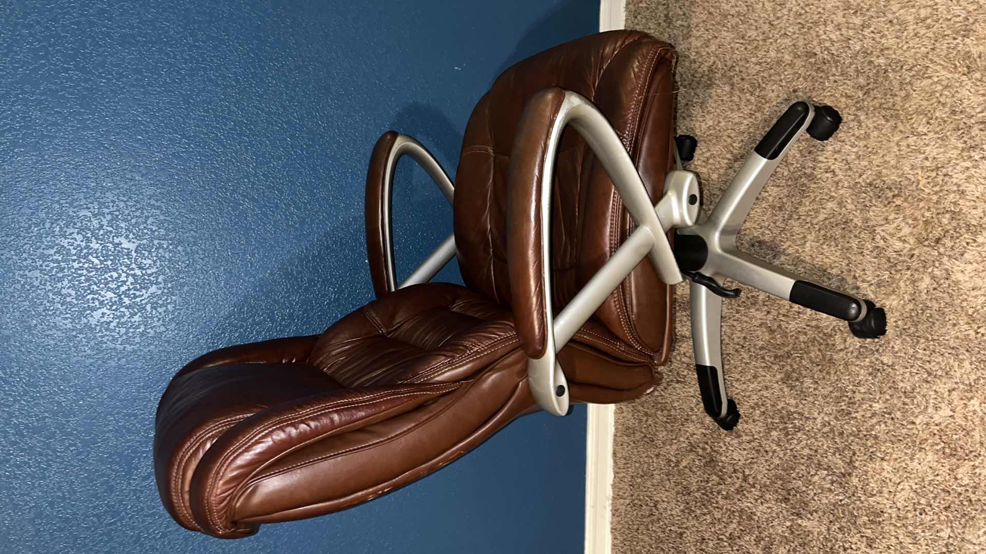 Photo 1 of EXECUTIVE HIGH-BACK ADJUSTABLE ROLLING OFFICE CHAIR