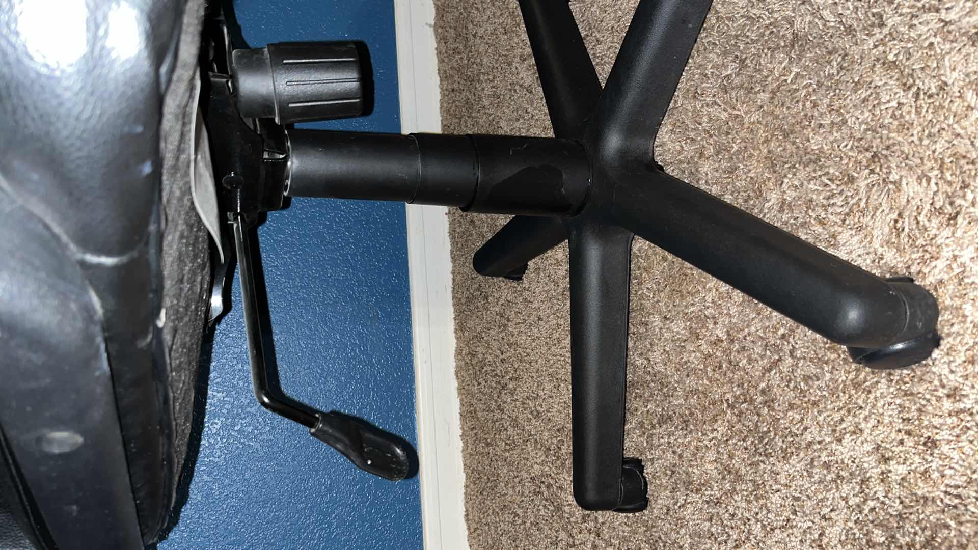 Photo 1 of ADJUSTABLE OFFICE CHAIR