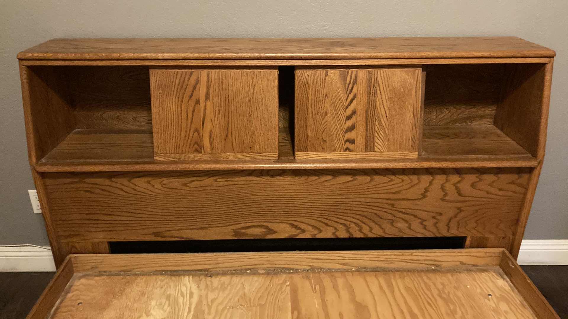 Photo 1 of VINTAGE OAK QUEEN BED FRAME W 4 DRAWERS & HEADBOARD STORAGE 86” X 95” H41”