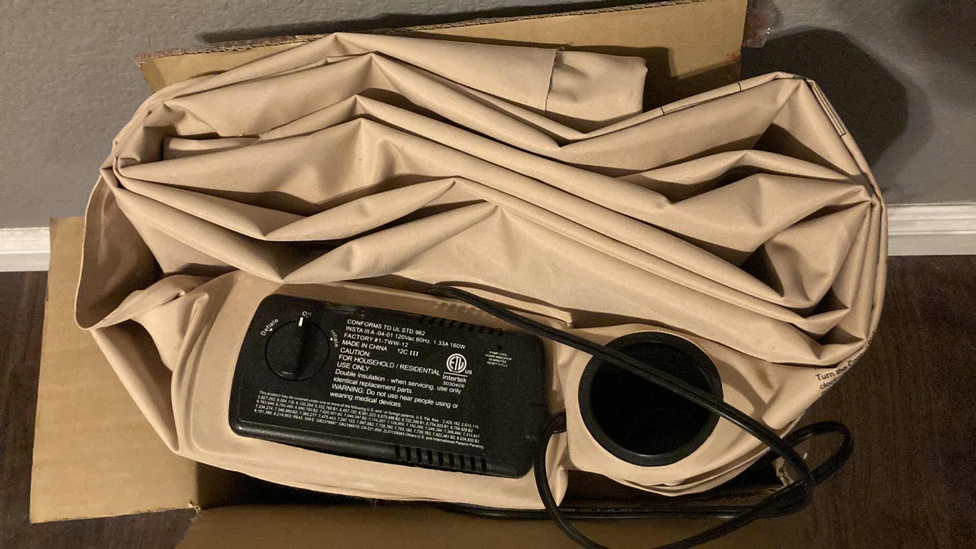 Photo 1 of SIMPLY GLOBO INC QUEEN AIR BED W BUILT-IN PUMP MODEL SS-54Q