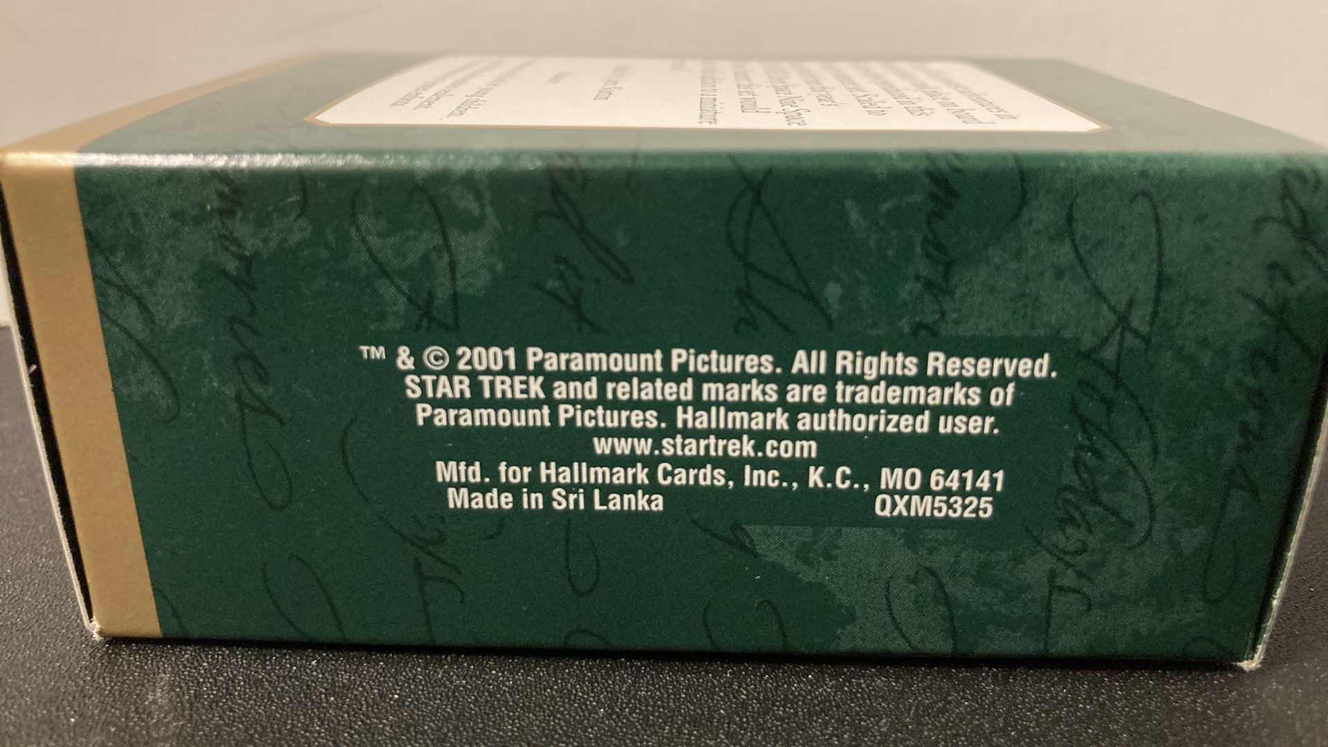 Photo 1 of NEW HALLMARK KEEPSAKE STAR TREK STARFLEET LEGENDS COLLECTORS SERIES ORNAMENT