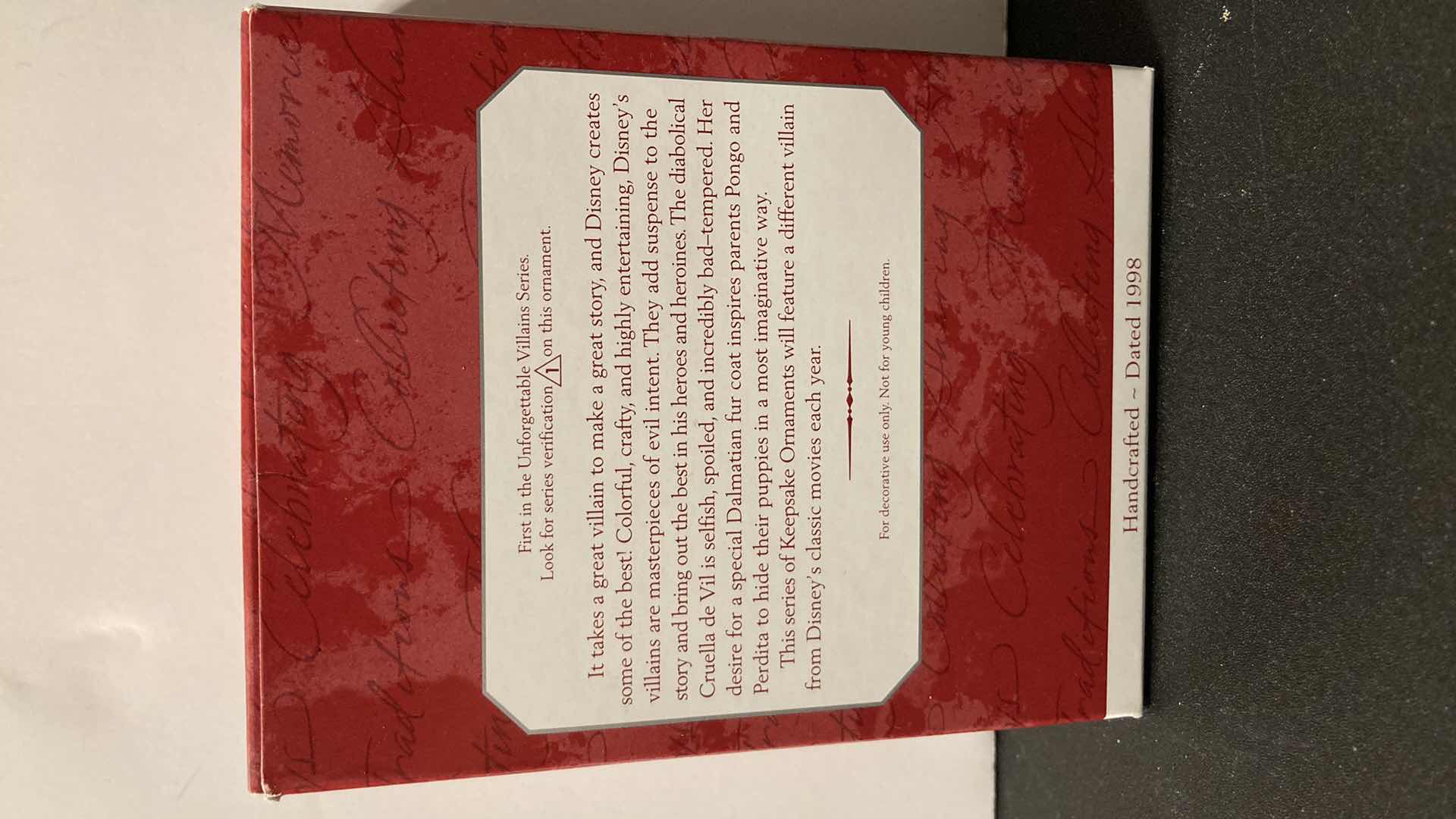 Photo 1 of NEW HALLMARK KEEPSAKE CRUELLA DE VIL UNFORGETTABLE VILLAINS ORNAMENT