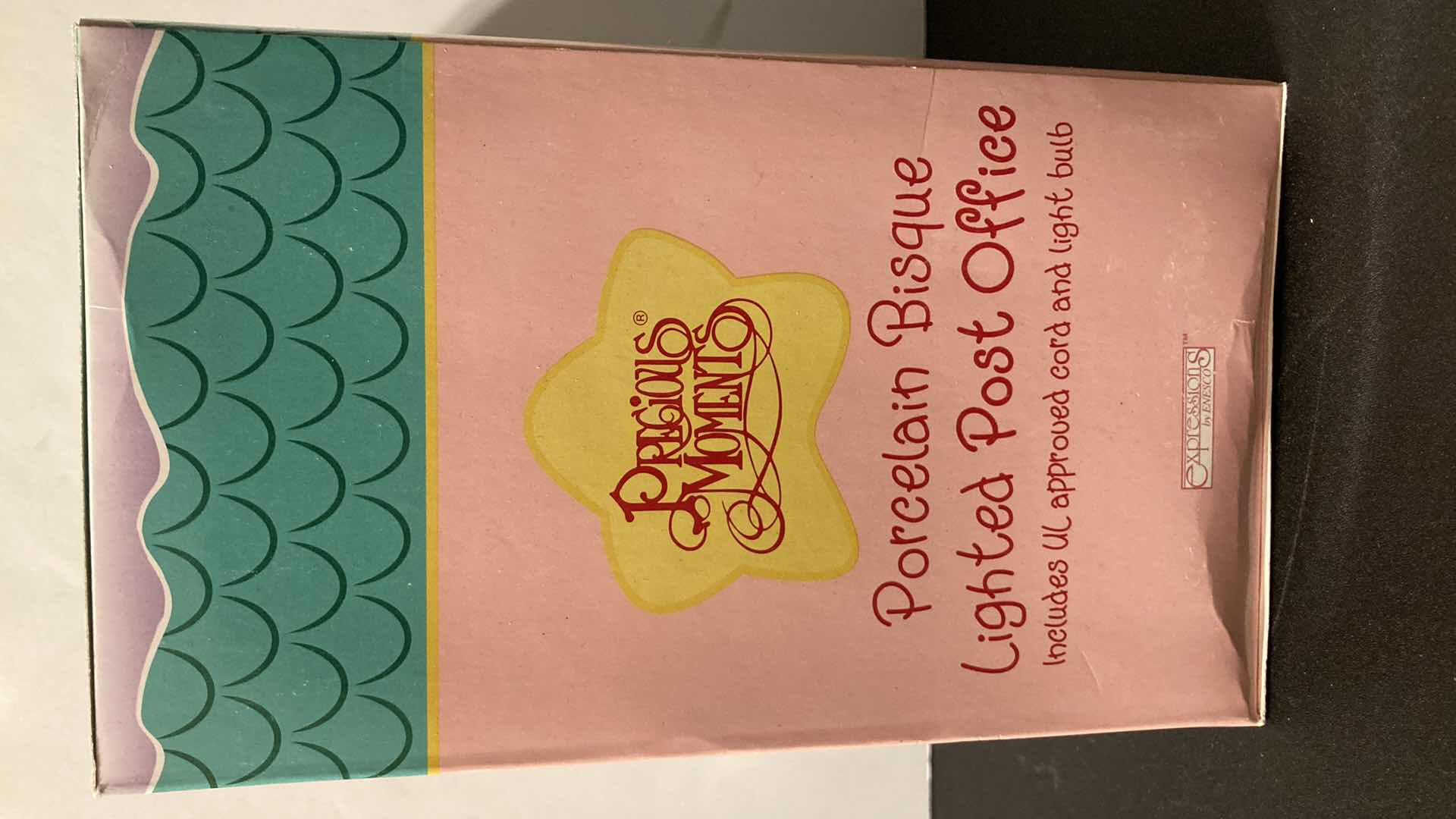 Photo 1 of NEW PRECIOUS MOMENTS HOME FOR THE HOLIDAYS COLLECTION PORCELAIN BISQUE LIGHTED POST OFFICE