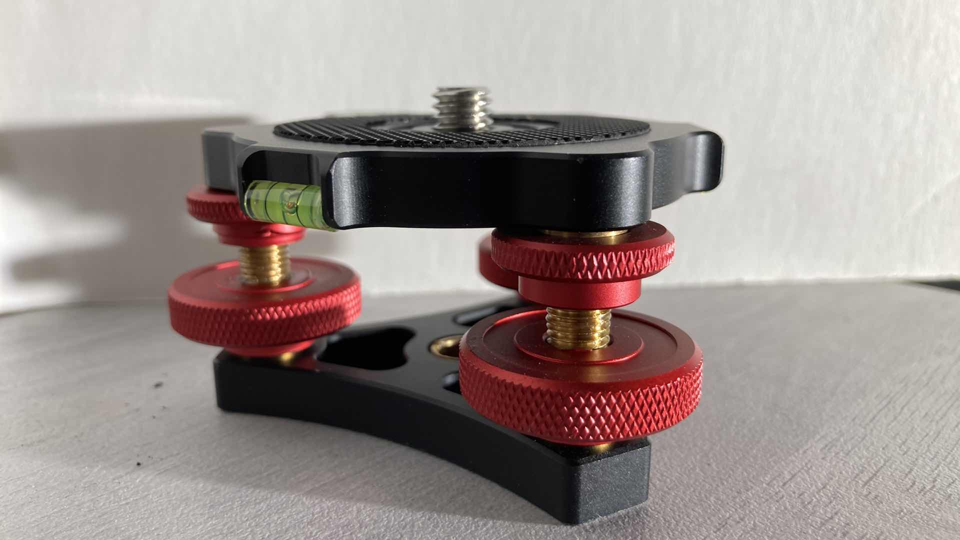 Photo 1 of NEW CAVIX PHOTOGRAPHY TRIPOD TRI-WHEEL BASE MODEL LP-64