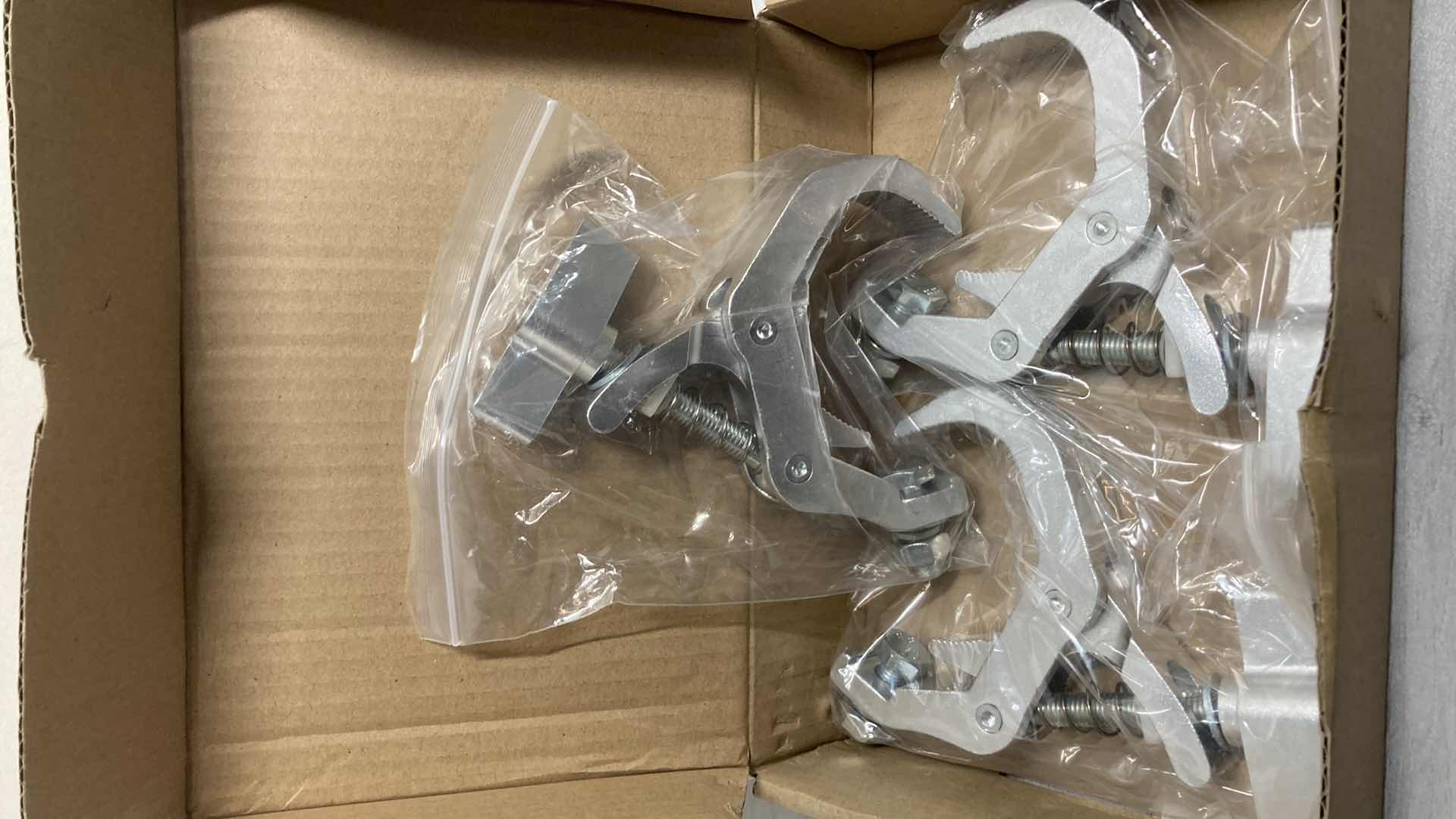 Photo 1 of HILITE TRUSS CLAMP FIT PIPE LOAD CAP 330LB 1.57”-2.36” 40mm-60mm (3PCS)