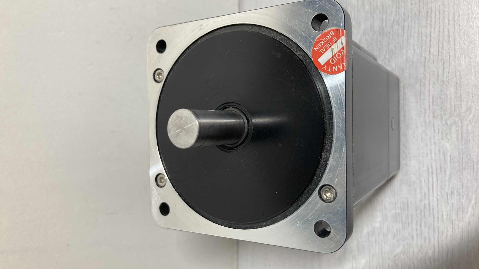 Photo 1 of $5000 MOOG ANIMATICS SMART MOTOR INTEGRATED SERVO SYSTEM MODEL SM34165MT-P-DN-FB01
MFG DATE 09/19/2017
FW VERSION 5.97.4.31