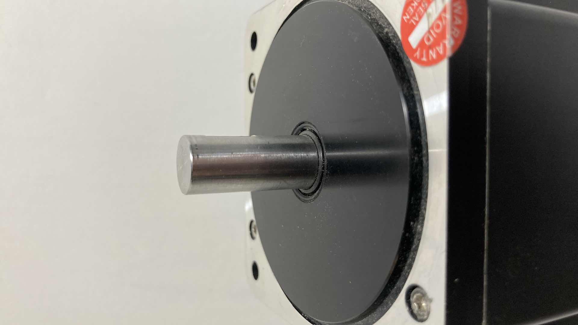 Photo 1 of $5000 MOOG ANIMATICS SMART MOTOR INTEGRATED SERVO SYSTEM MODEL SM34165MT-P-DN-FB01
MFG DATE 09/19/2017
FW VERSION 5.97.4.31