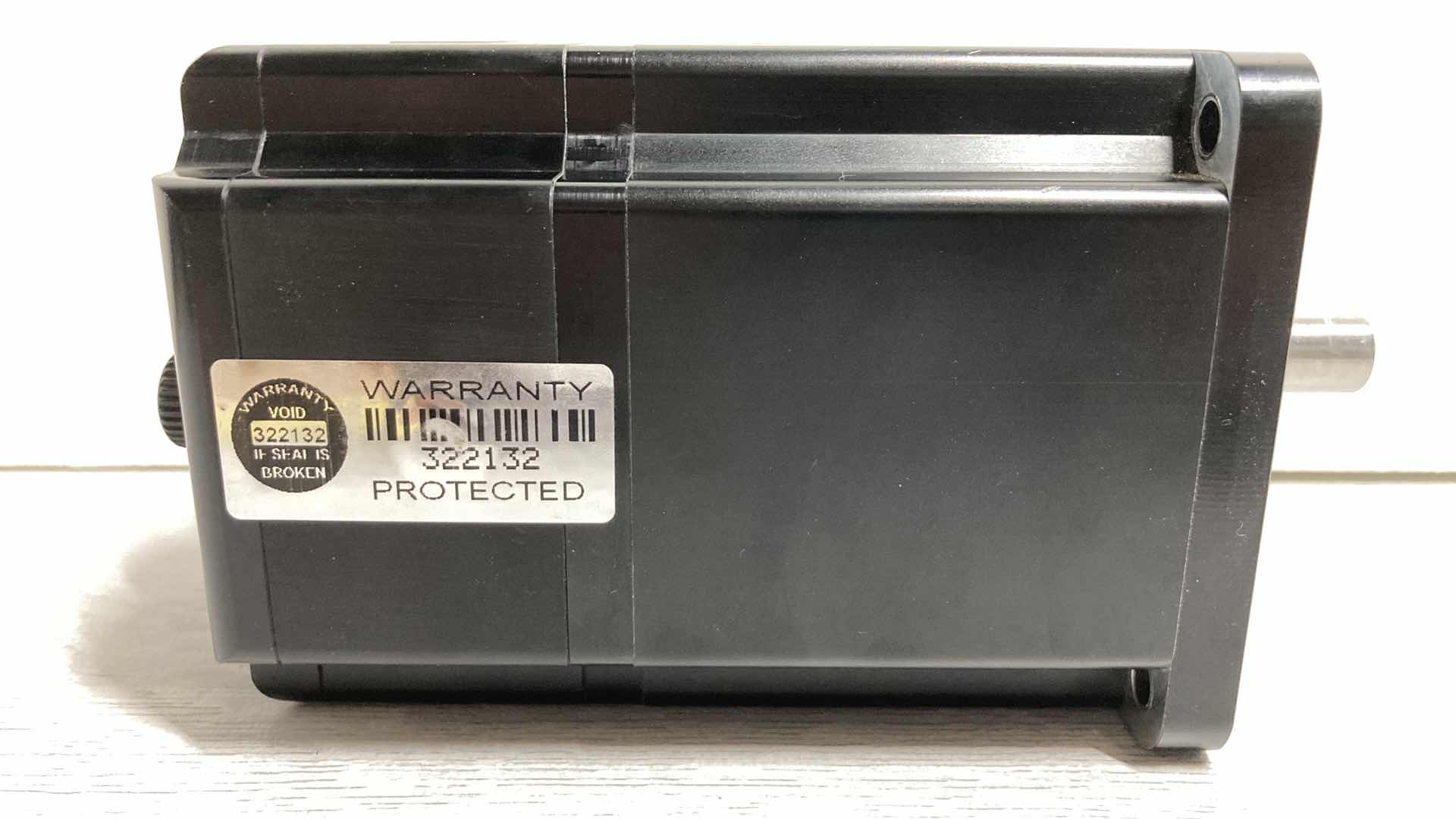 Photo 1 of $5000 MOOG ANIMATICS SMART MOTOR INTEGRATED SERVO SYSTEM MODEL SM34165MT-P-DN-FB01
MFG DATE 09/19/2017
FW VERSION 5.97.4.31