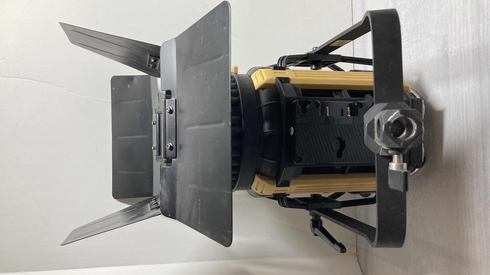 Photo 1 of IKAN SPOTLIGHT MODEL SB200