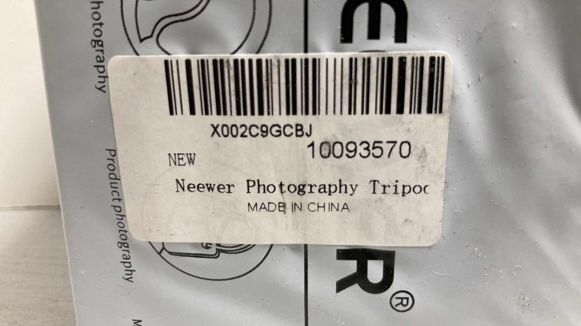 Photo 1 of NEW NEEWER PHOTOGRAPHY TRIPOD TRI-WHEEL BASE