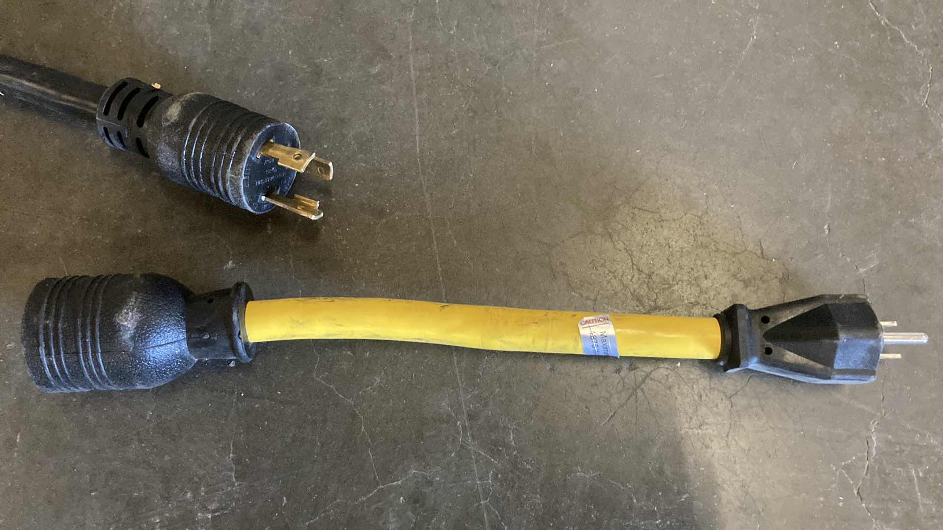 Photo 1 of SCHNEIDER ELECTRIC APC RACK POWER DISTRIBUTION UNIT MODEL AP8932 W 240 PLUG ADAPTER