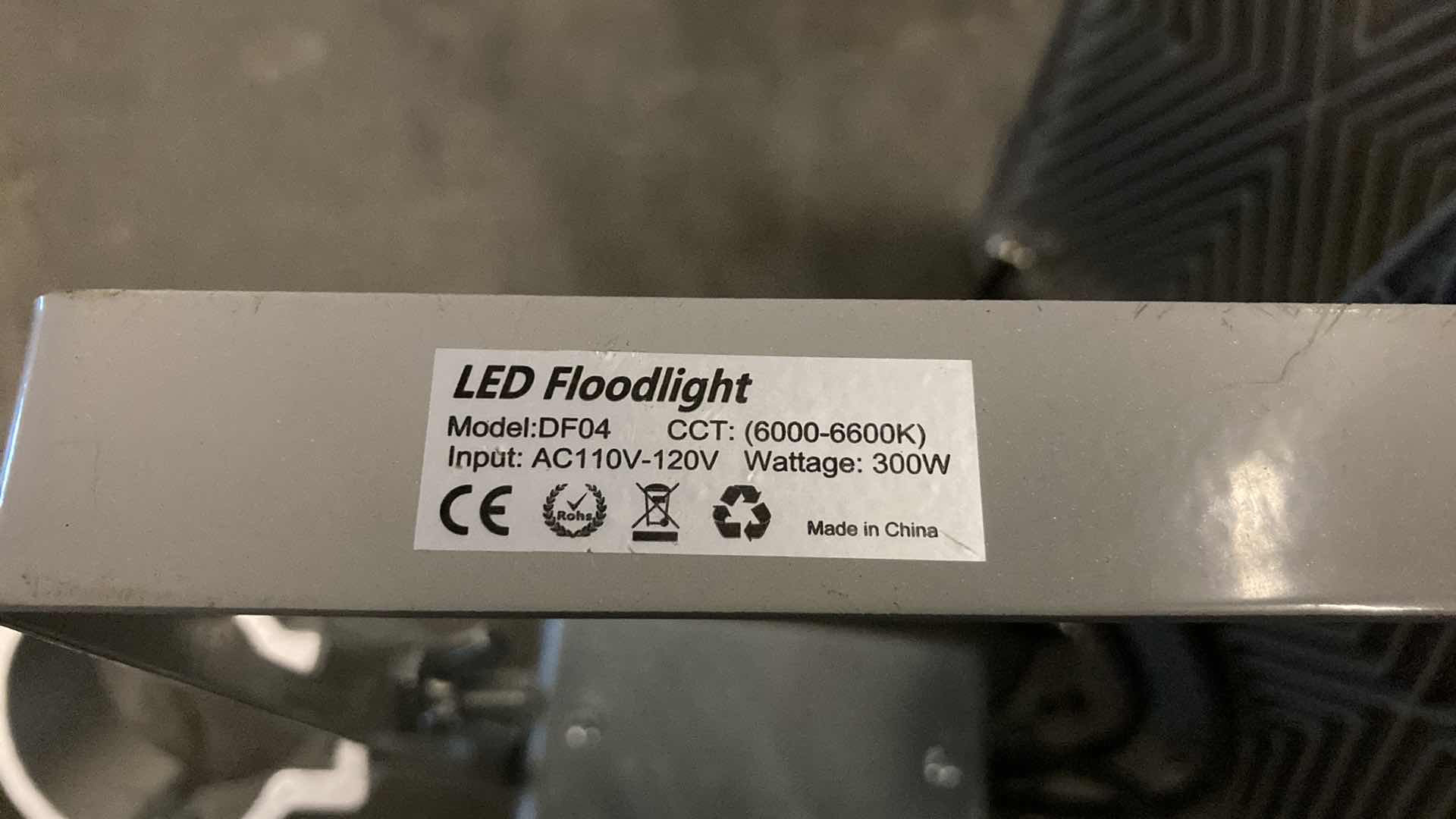 Photo 1 of TYCOLIT LED MODULE LIGHTS MODEL DF04 (3) W BRACKET MOUNT (HARDWIRE ONLY)