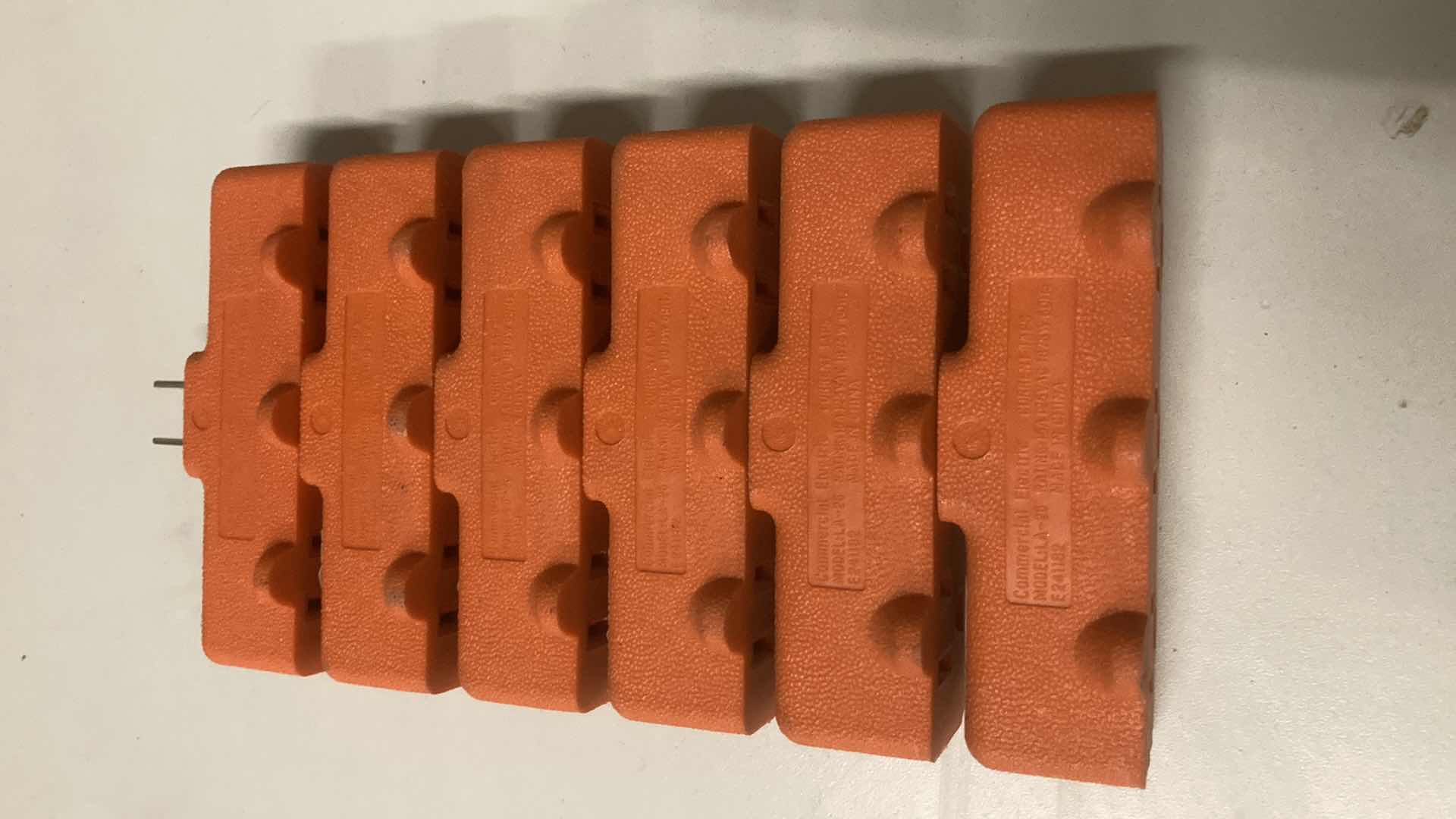 Photo 1 of COMMERCIAL ELECTRIC HEAVY-DUTY GROUNDED TRIPLE TAP CORD ADAPTER MODEL LA-26 (6)