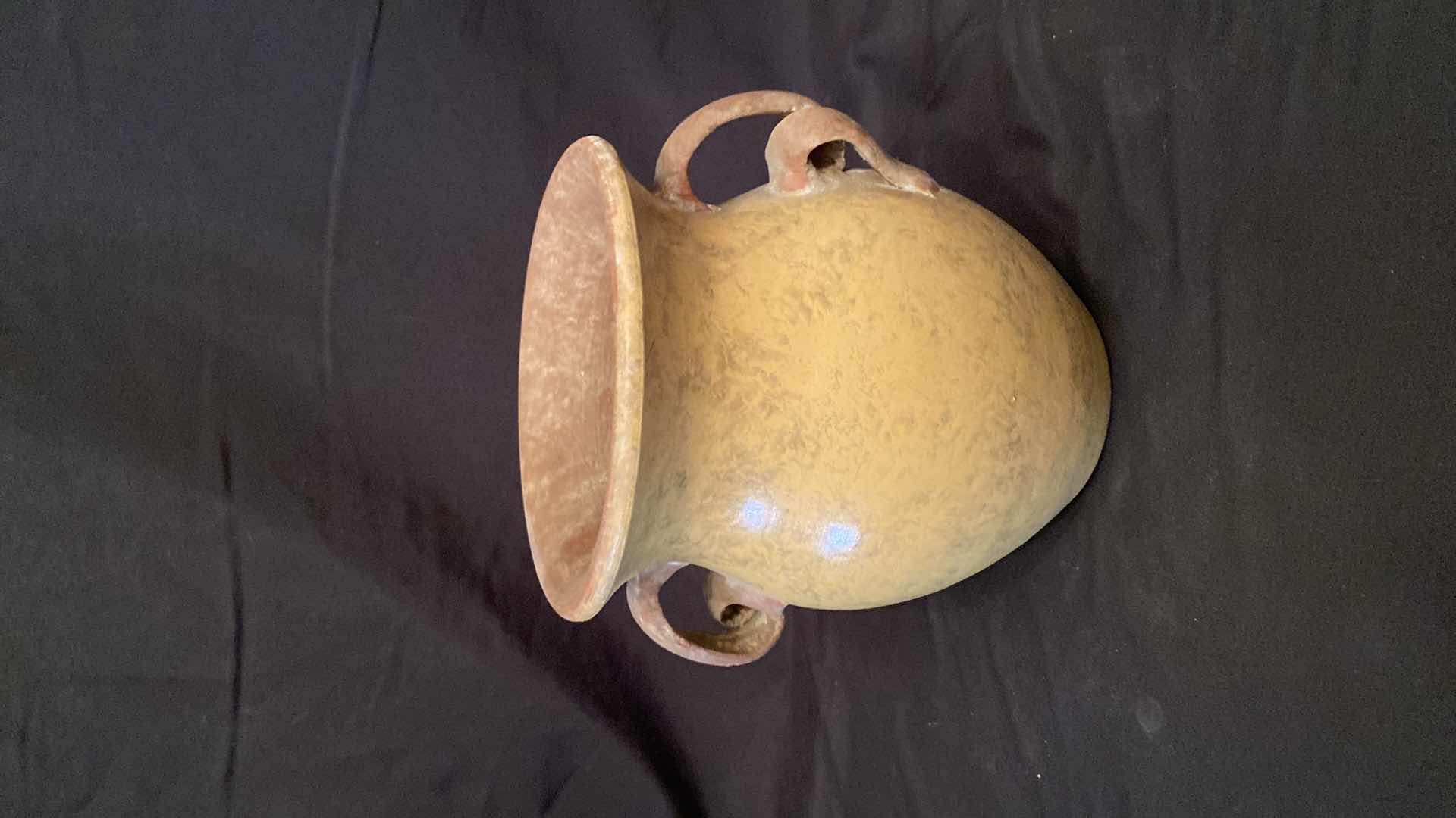 Photo 1 of PRAVULI HAND MADE VASE