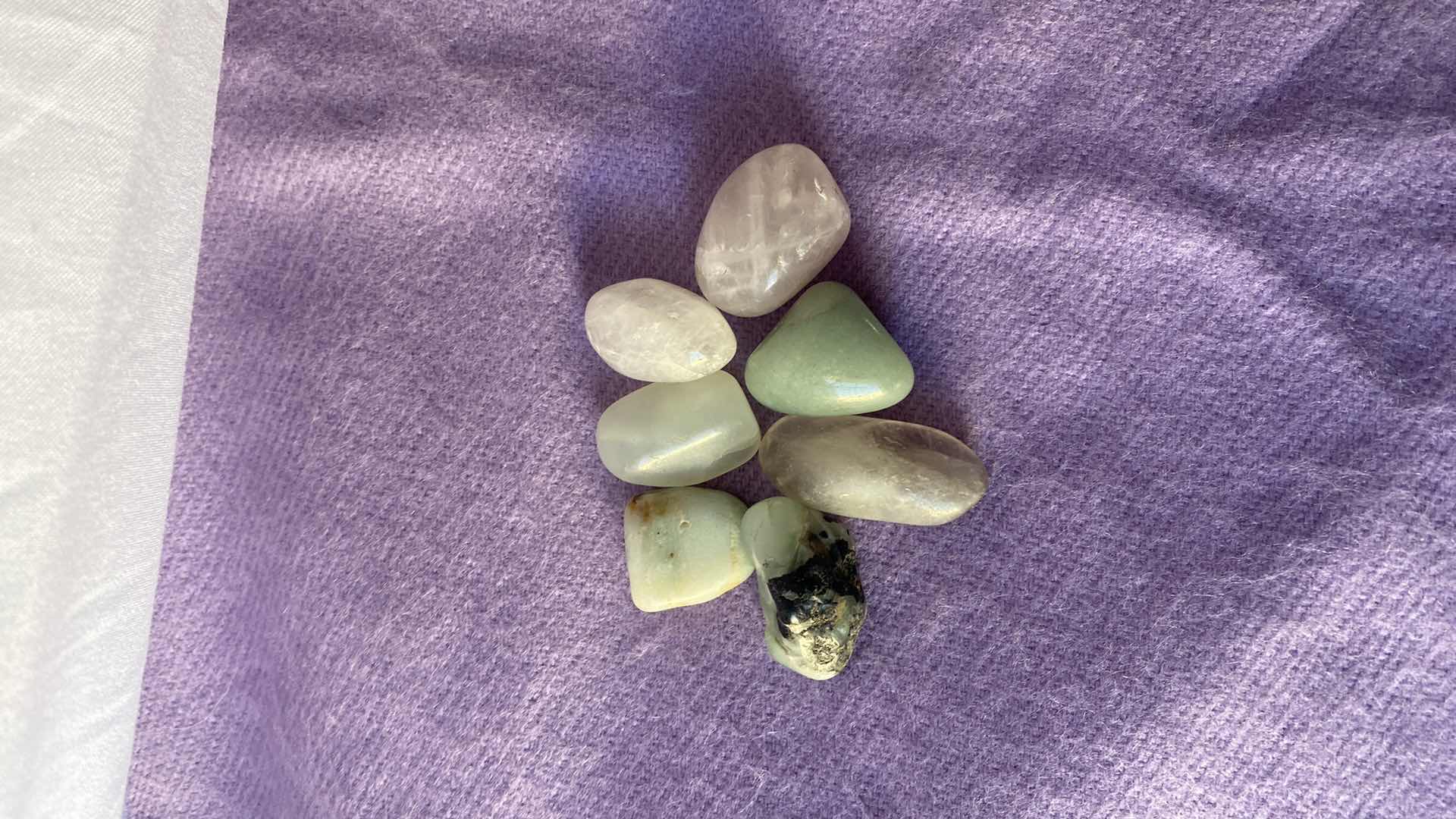 Photo 1 of GREEN PREHNITE GEMSTONES