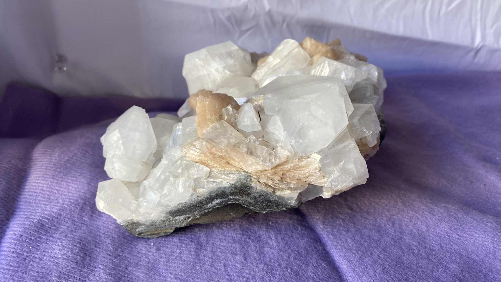 Photo 1 of STILBITE ON APOPHYLLITE CRYSTAL CLUSTER