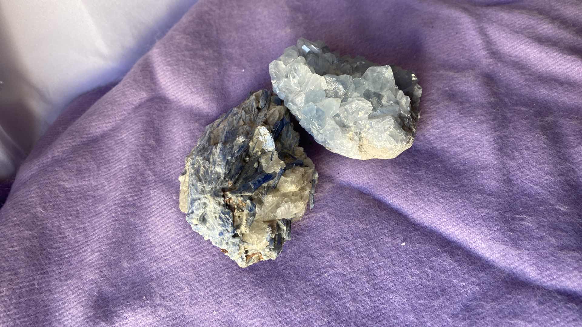 Photo 1 of 2 RARE BLUE CRYSTAL NATURAL KYANITE ROUGH  GEM STONE