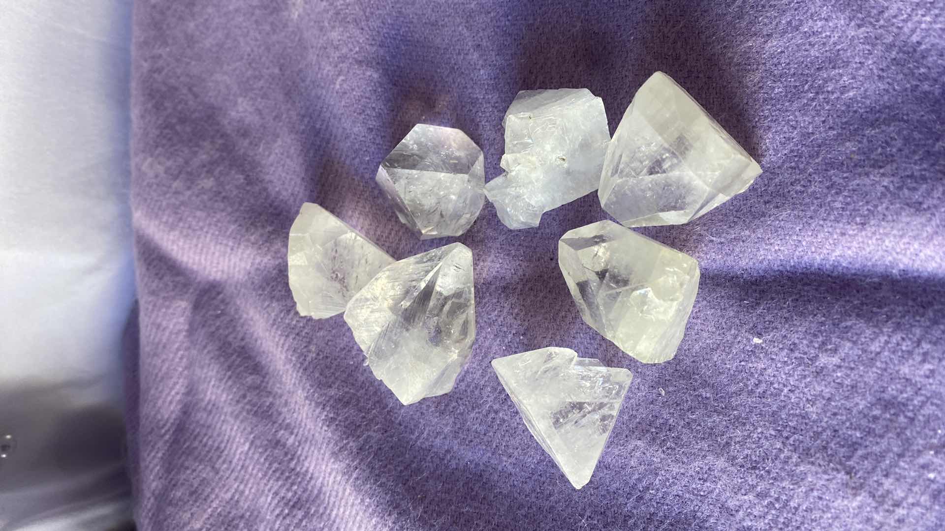 Photo 1 of CLEAR QUARTZ STONES