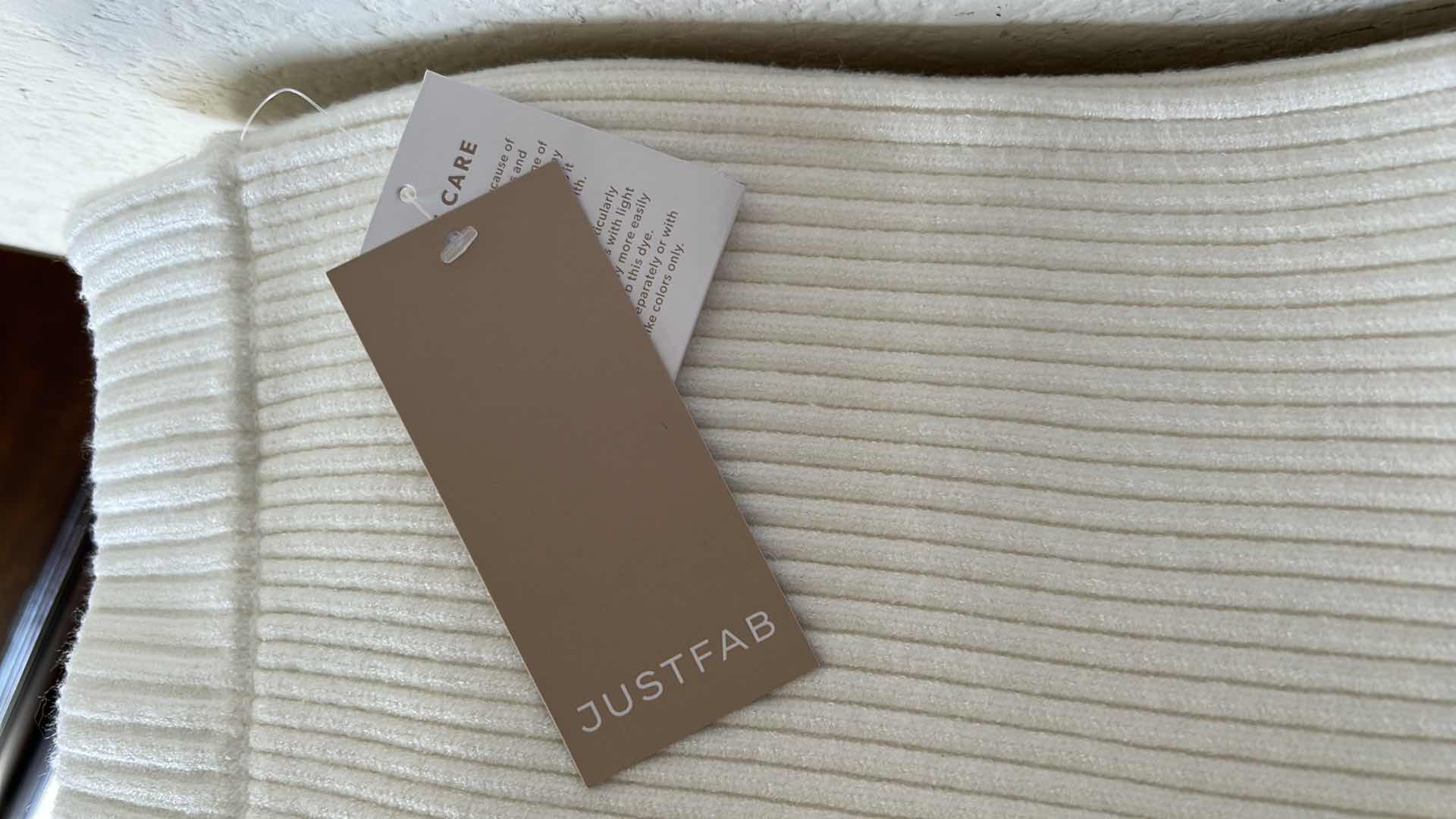 Photo 1 of NEW JUSTFAB ANKLE LENGTH RIBBED PANTS IN CREAM COLOR - SIZE M