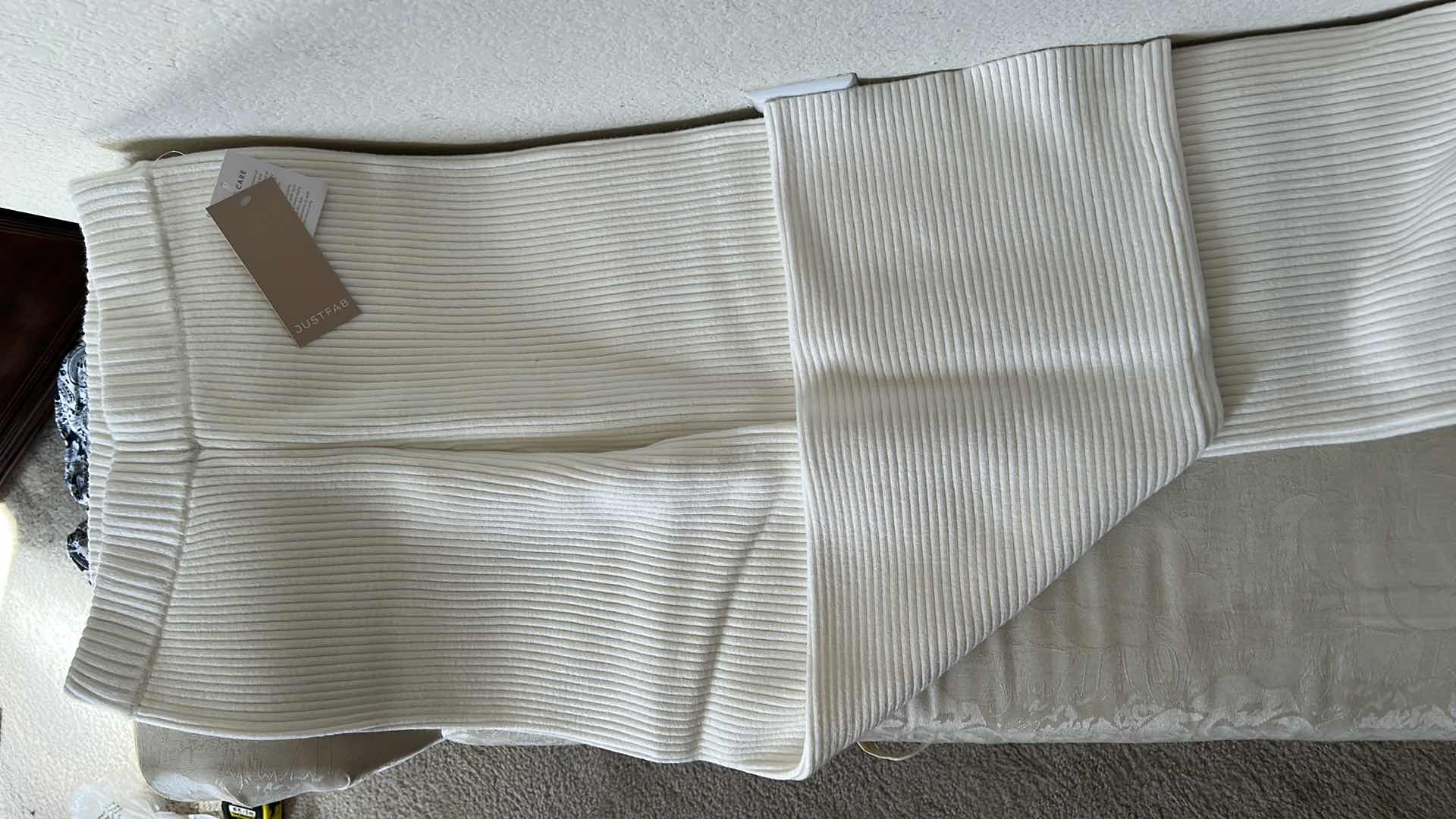 Photo 1 of NEW JUSTFAB ANKLE LENGTH RIBBED PANTS IN CREAM COLOR - SIZE M