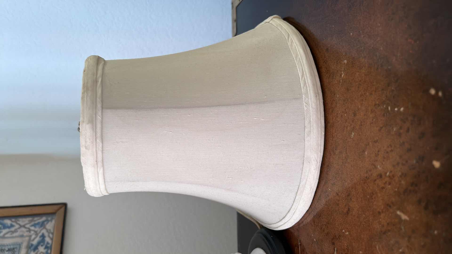 Photo 2 of VINTAGE ORIENTAL STYLE LAMP