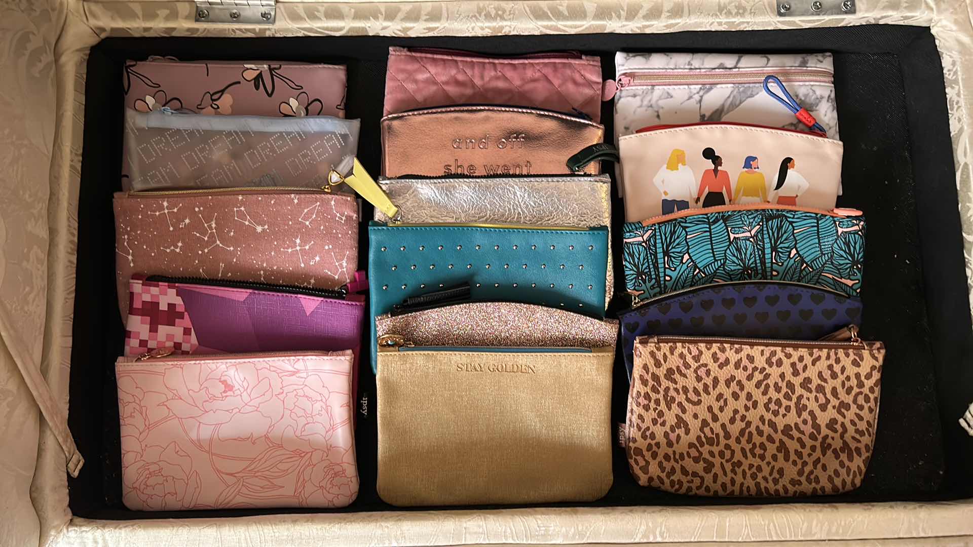 Photo 1 of 16 SMALL TRAVEL/MAKEUP BAGS