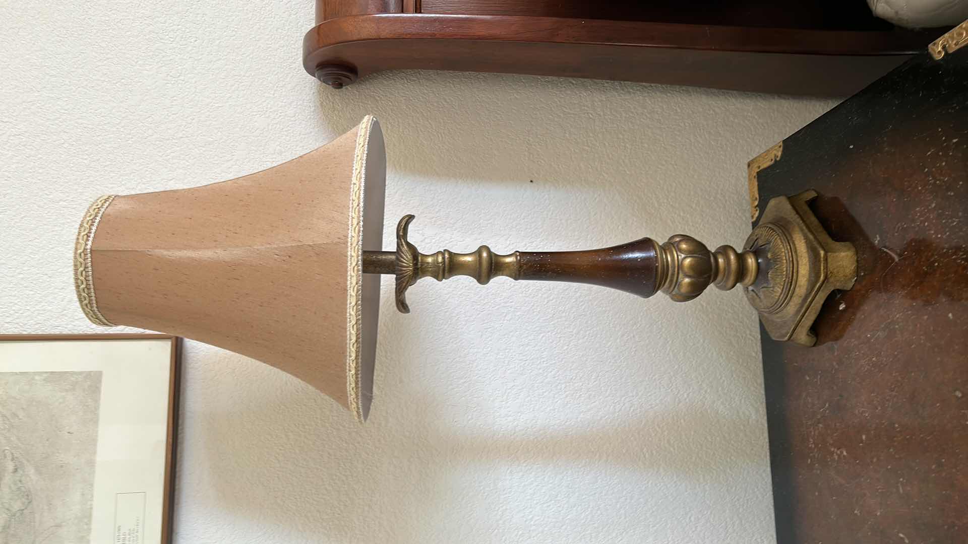 Photo 1 of VINTAGE TABLE LAMP