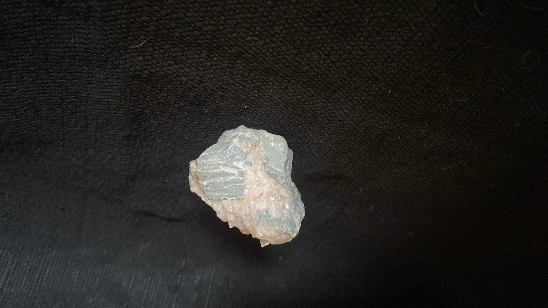 Photo 1 of PINK STILBITE