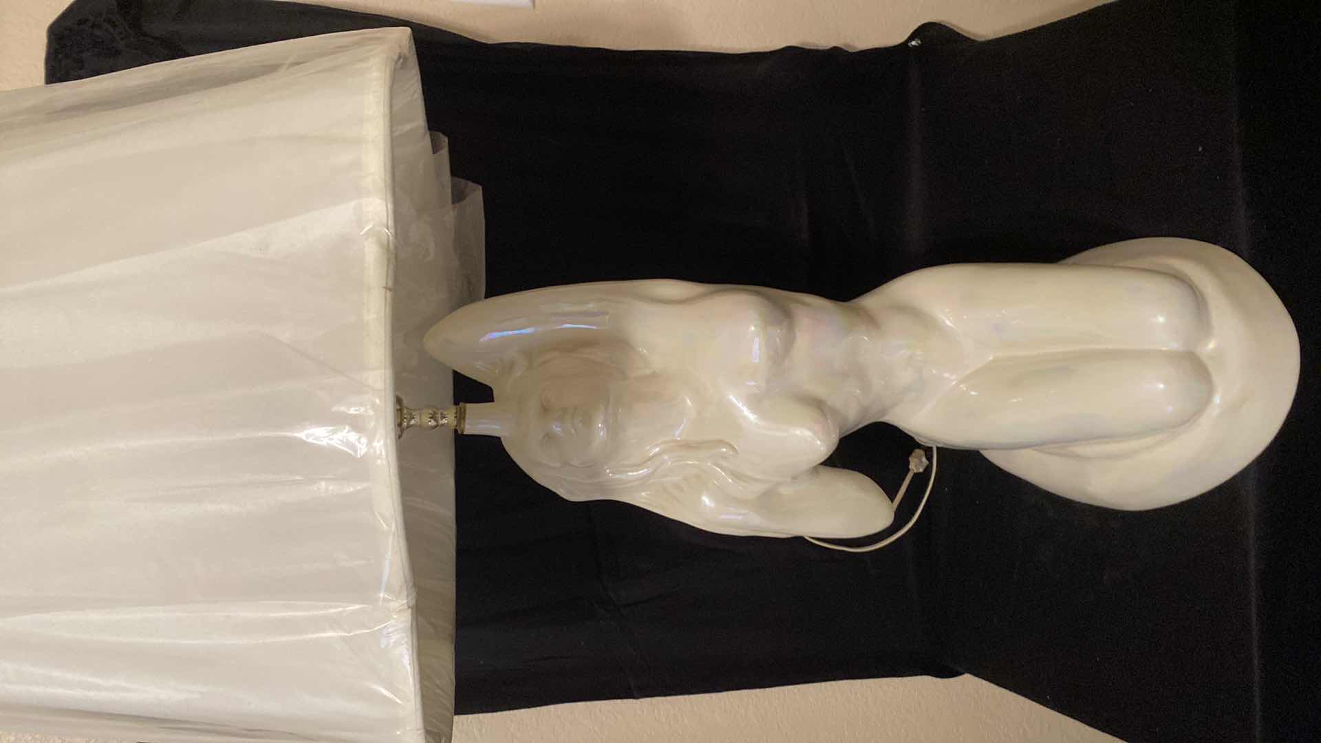 Photo 1 of CERAMIC FEMALE BODY LAMP 
