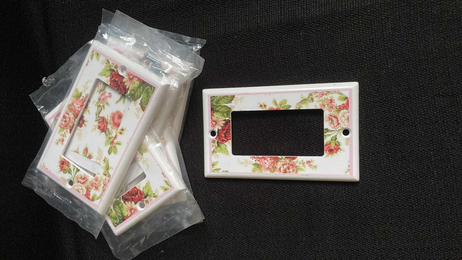 Photo 3 of 7  FLOWER LIGHT SWITCH COVERS