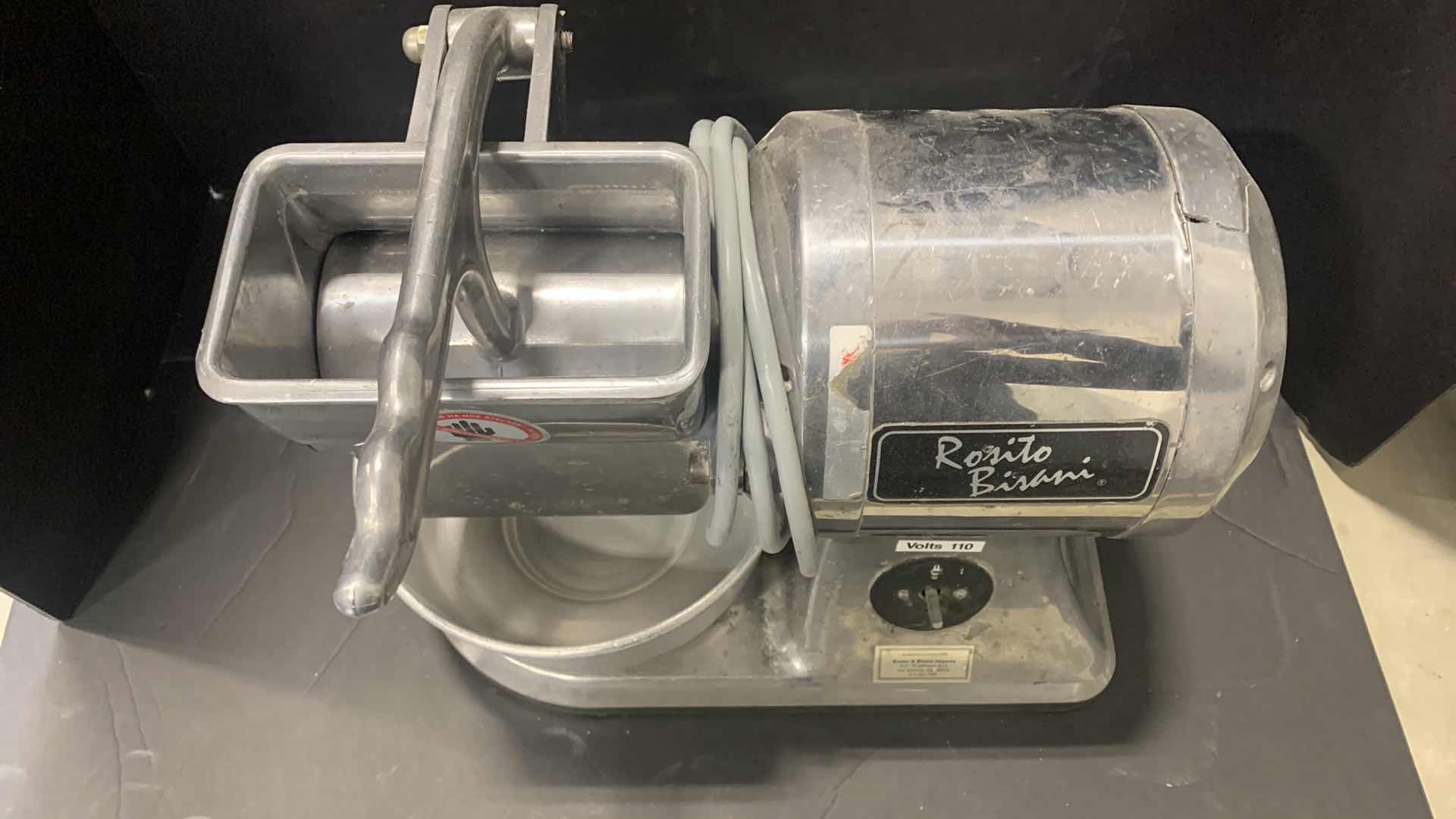 Photo 1 of ROSITO BISANI VOLTS 110 CHEESE GRATER