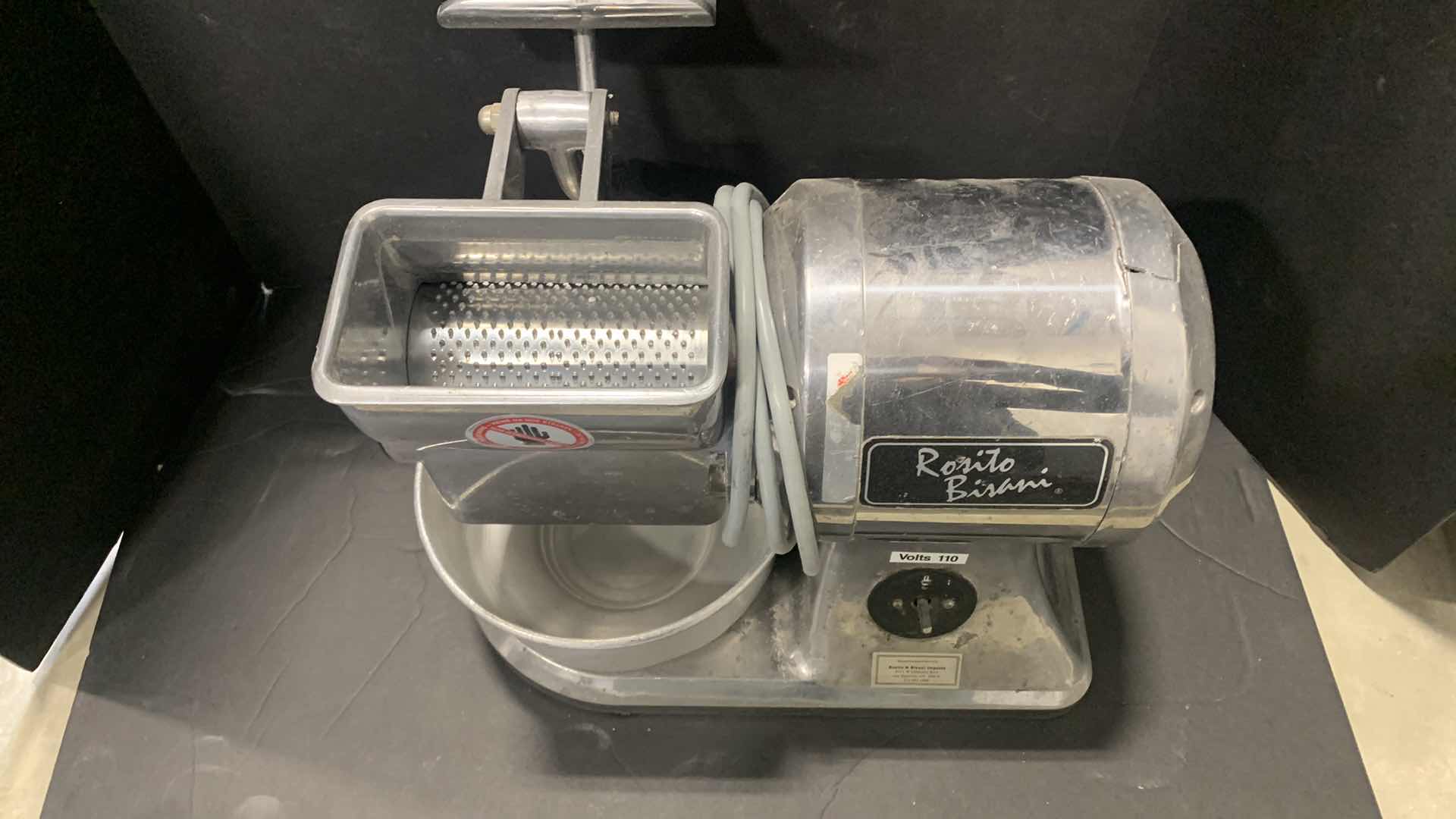 Photo 1 of ROSITO BISANI VOLTS 110 CHEESE GRATER