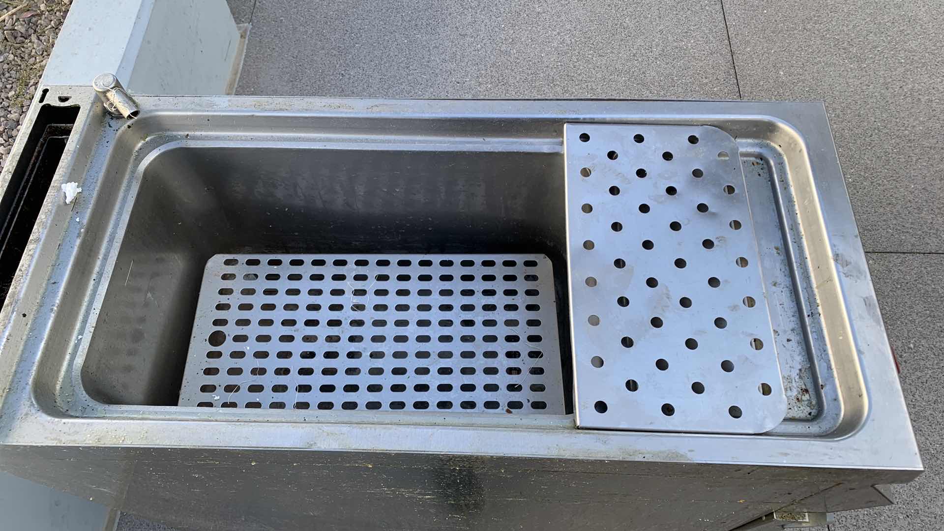 Photo 3 of ROSITO BISANI RESTAURANT NATURAL GAS INPUT BURNER / WARMER MODEL CPG91MTO