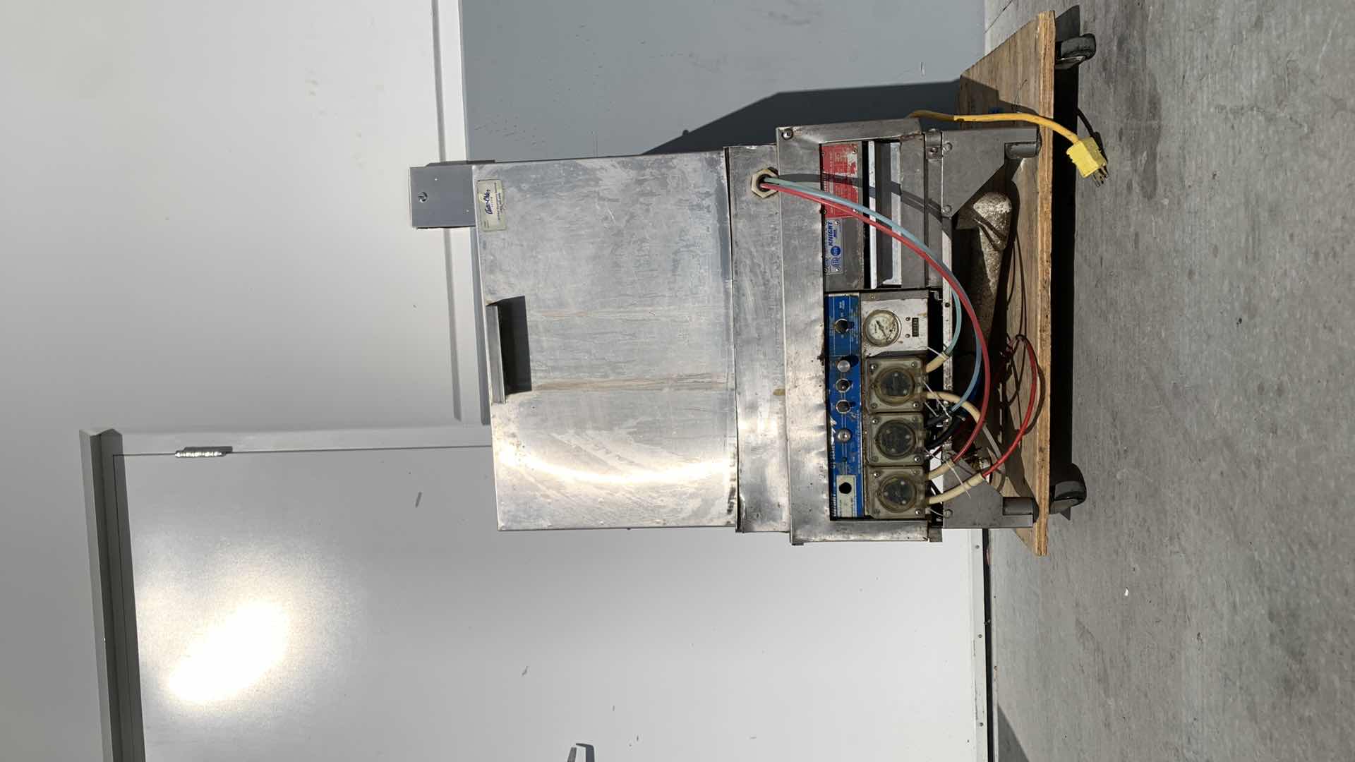 Photo 1 of KNIGHT DISH MACHINE MODEL NO KLE 150GT