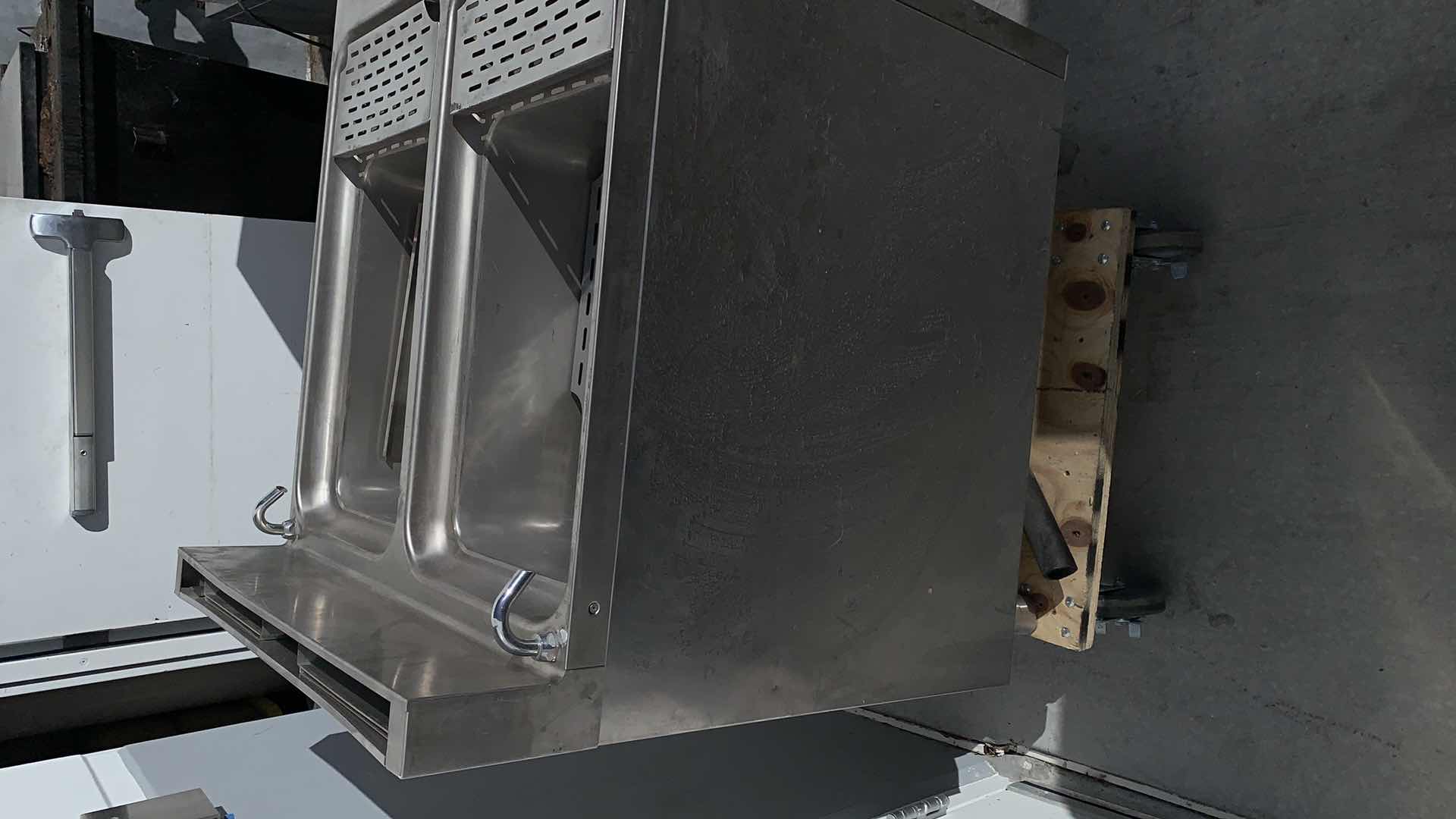 Photo 1 of DUAL BASIN PROPANE PASTA COOKER ( MISSING DOOR)