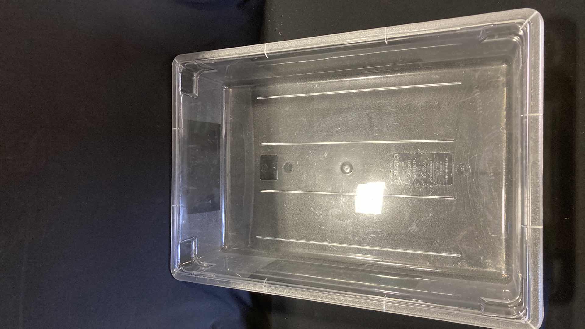 Photo 1 of CARLISLE CLEAR FOOD STORAGE BIN 8.5GAL W LID