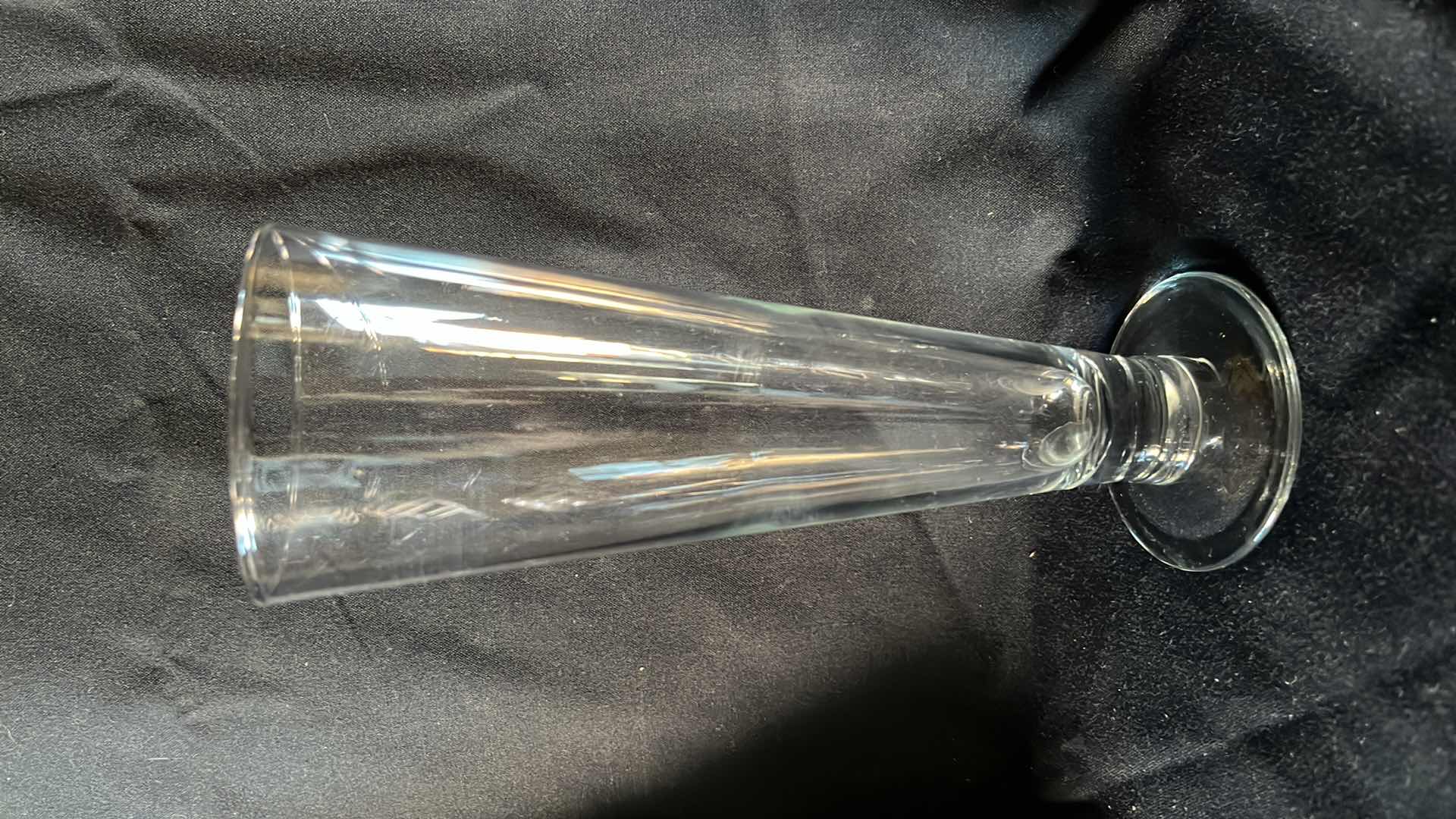 Photo 1 of BEER GLASSES VARIOUS STYLES W CRATE (22)