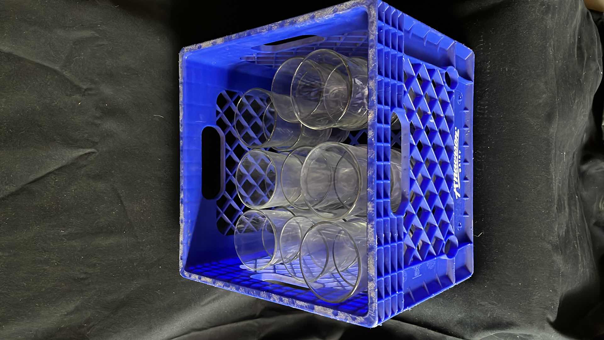 Photo 1 of PINT GLASSES 5.75” W CRATE (20)