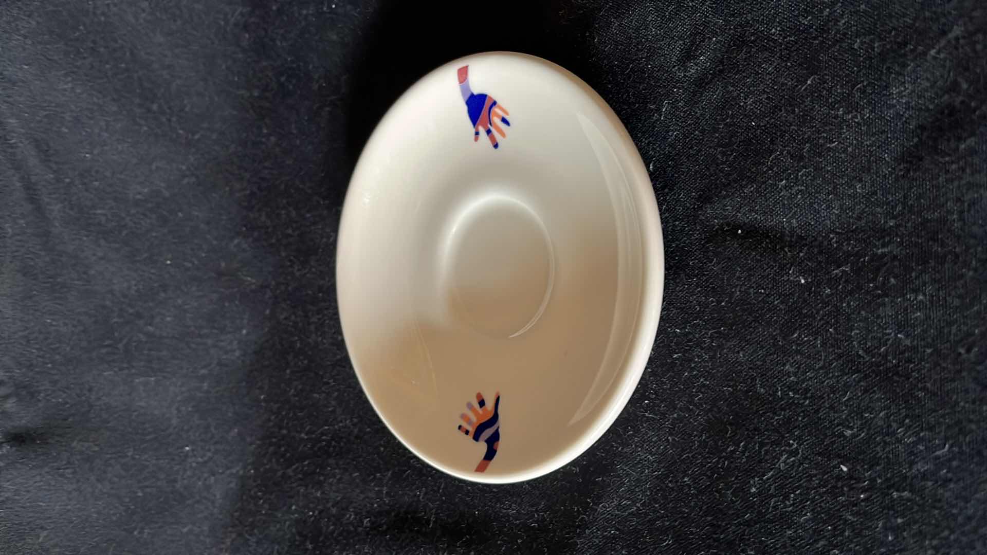 Photo 4 of ONEIDA BUFFALO DINNER AND SAUCER PLATES (SETS OF 8)