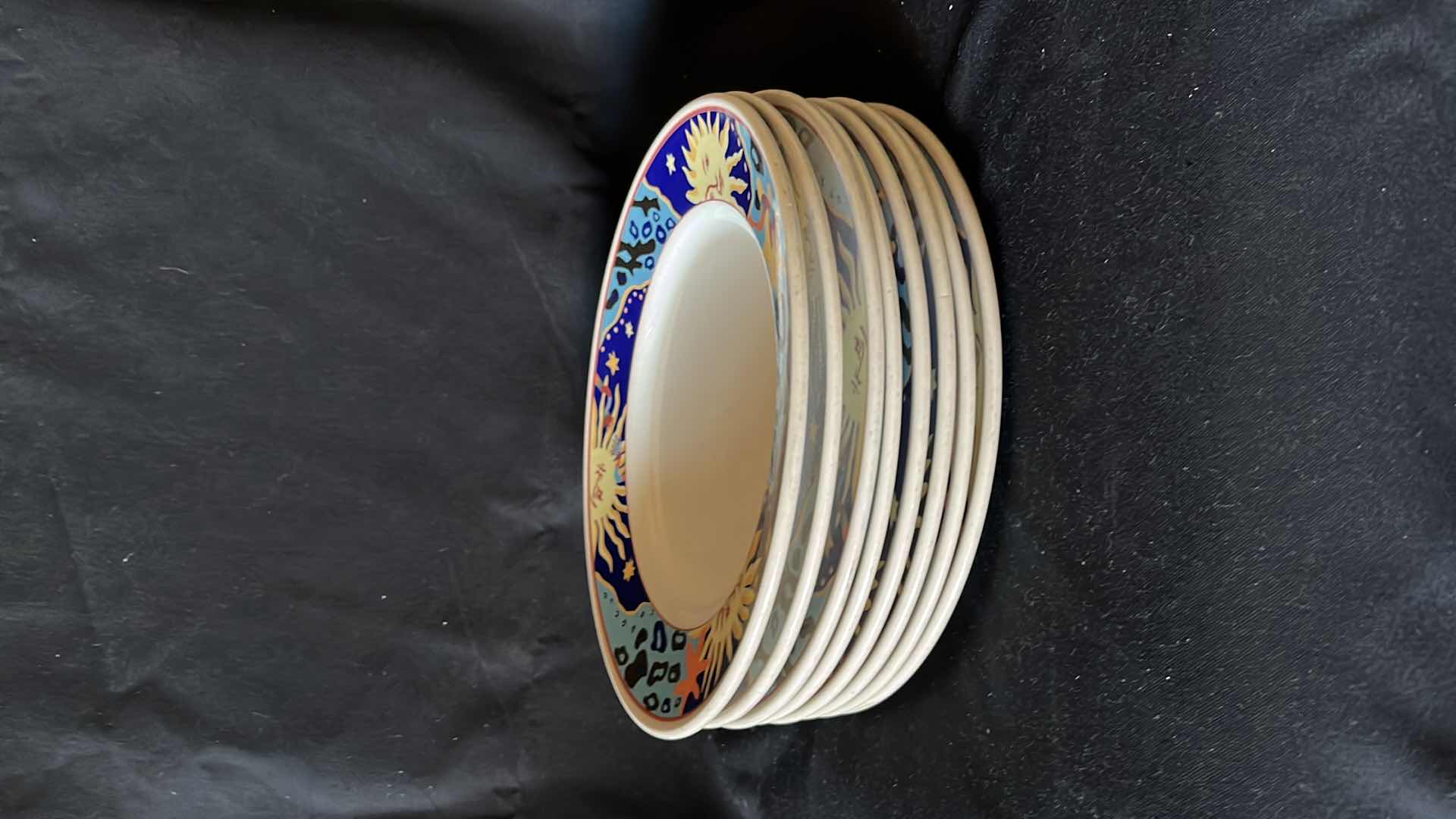 Photo 1 of ONEIDA CLASSIC CELESTIAL DINNER PLATES (8)
