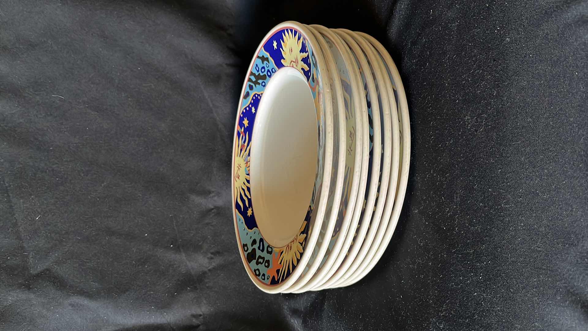 Photo 1 of ONEIDA CLASSIC CELESTIAL DINNER PLATES (8)