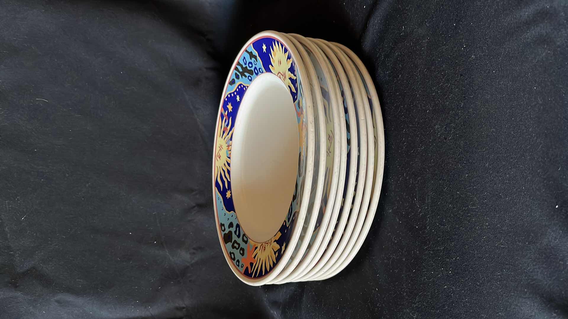 Photo 1 of ONEIDA CLASSIC CELESTIAL DINNER PLATES (8)